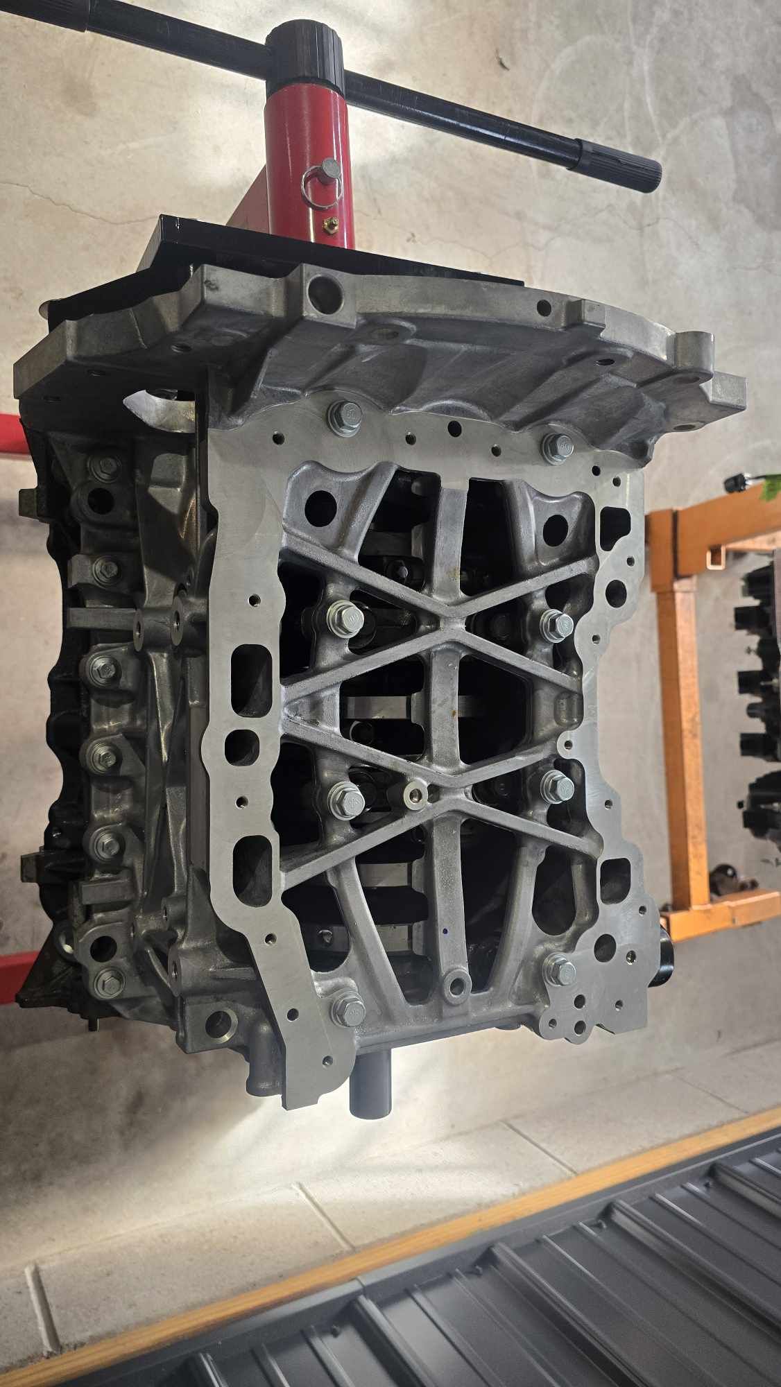 Main Support Girdle 3.0l Explorer