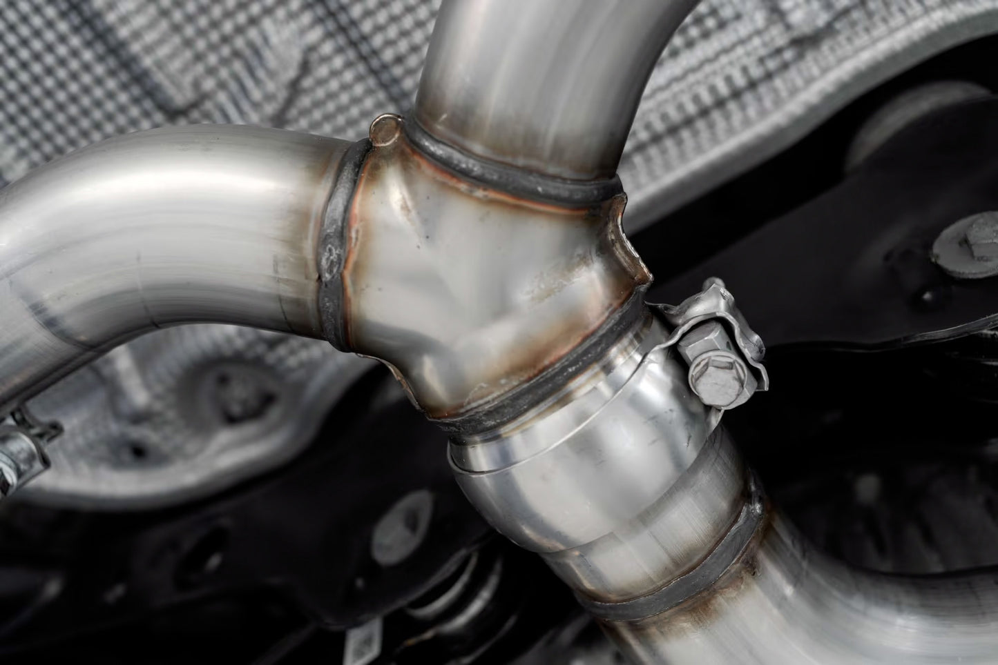 MBRP - ARMOR PRO Cat-Back Stainless Exhaust System - Carbon Fiber Tips