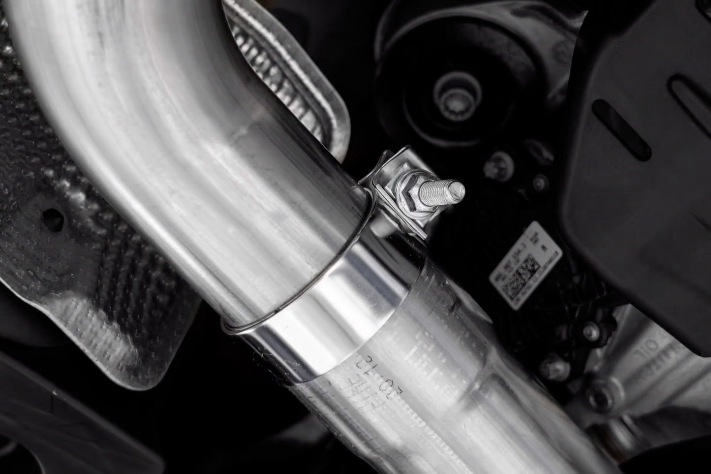 MBRP - ARMOR PRO Cat-Back Stainless Exhaust System - Carbon Fiber Tips