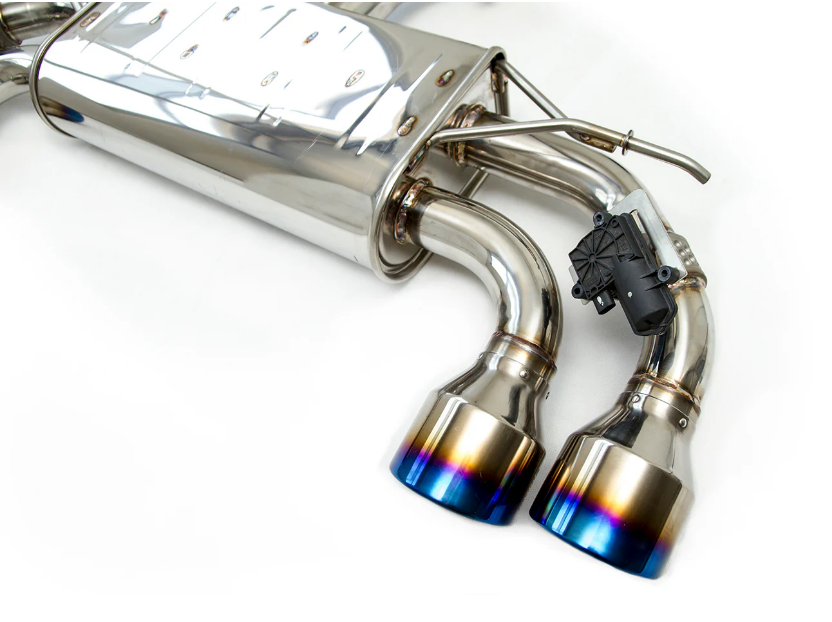 Invidia - Q300 Series Cat-Back Stainless Exhaust System - Rolled Titanium Tips