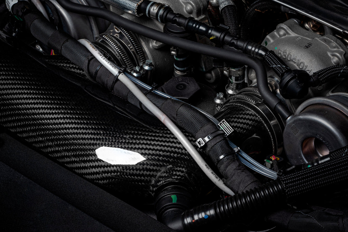 APR CI100045 - Carbon Fiber Intake - 2.9T S6/S7 (C8)