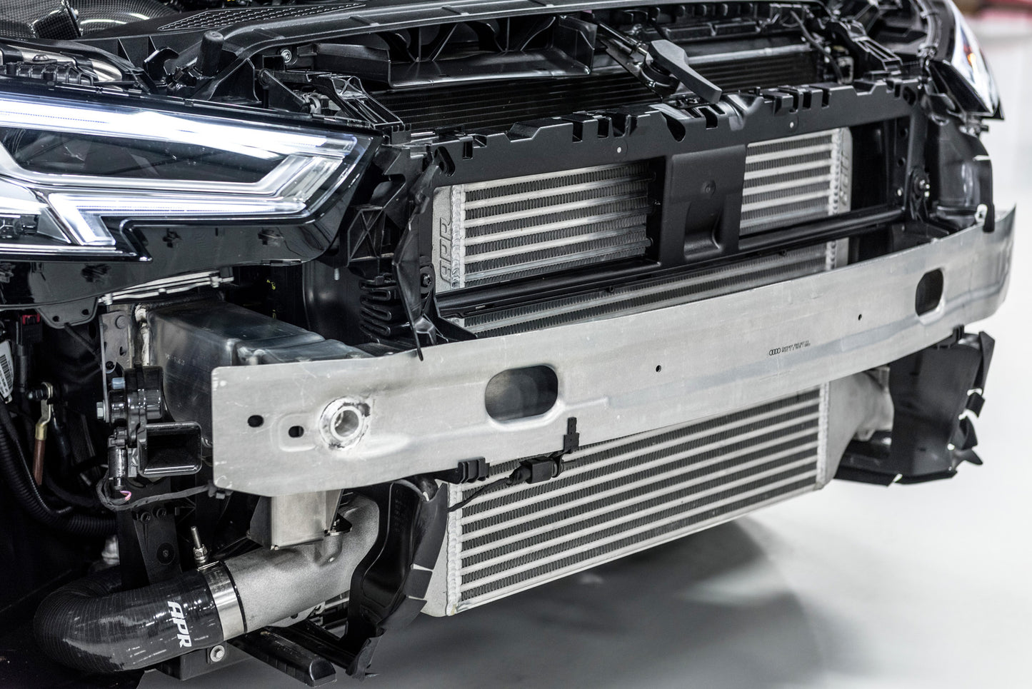 APR IC100022 - Intercooler System - B9 1.8/2.0 TFSI