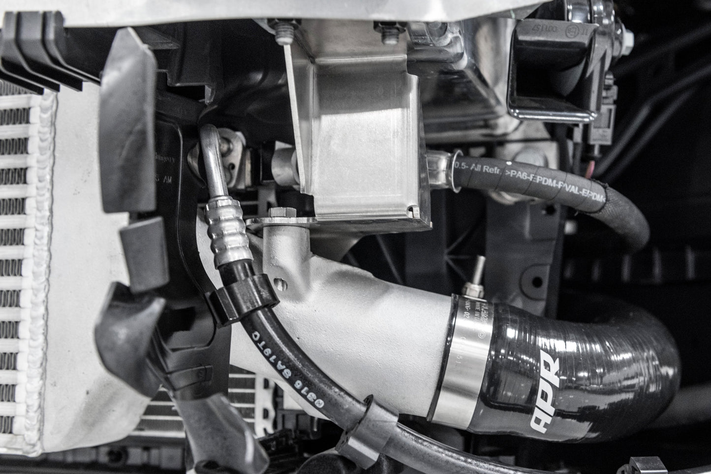 APR IC100022 - Intercooler System - B9 1.8/2.0 TFSI